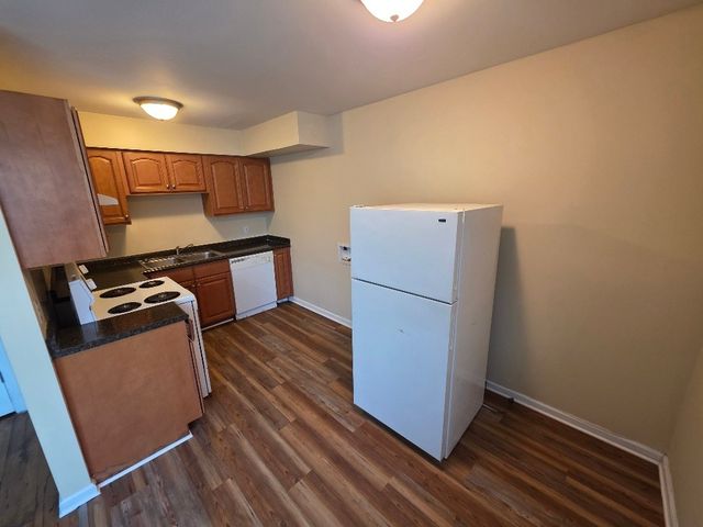 800 Anderson Ln Apt A1, Madison, TN 37115