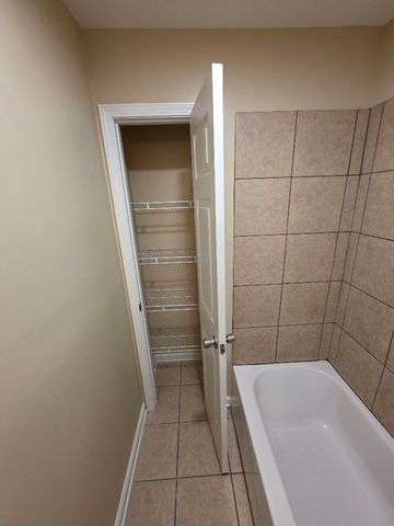 800 Anderson Ln Apt A1, Madison, TN 37115
