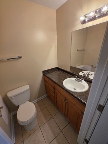 800 Anderson Ln Apt A1, Madison, TN 37115