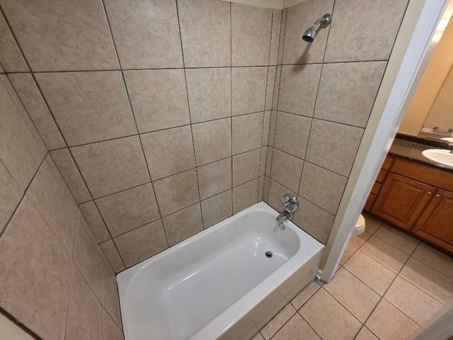 800 Anderson Ln Apt A1, Madison, TN 37115