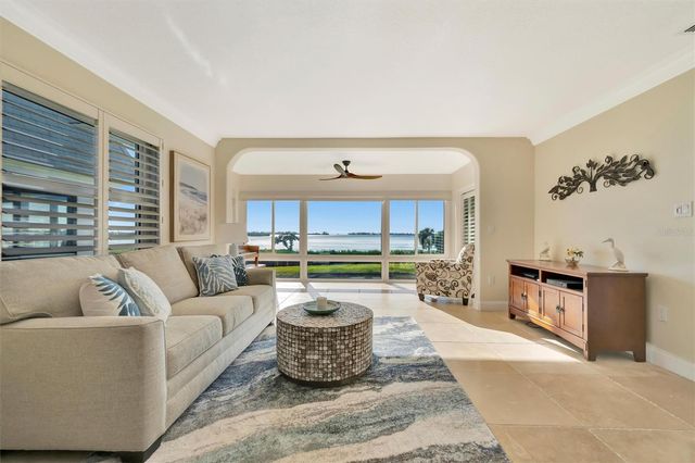 4741 INDEPENDENCE DRIVE, Bradenton, FL 34210