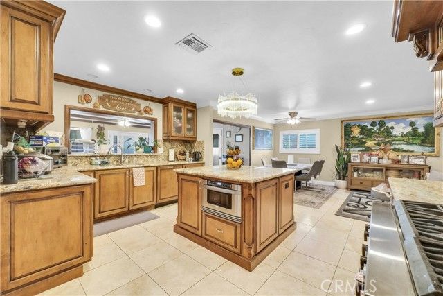 6019 Magnolia, Rialto, CA 92377