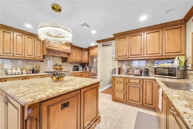 6019 Magnolia, Rialto, CA 92377