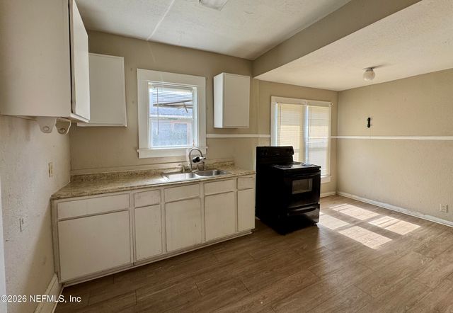 2972 DIGNAN Street, Jacksonville, FL 32254