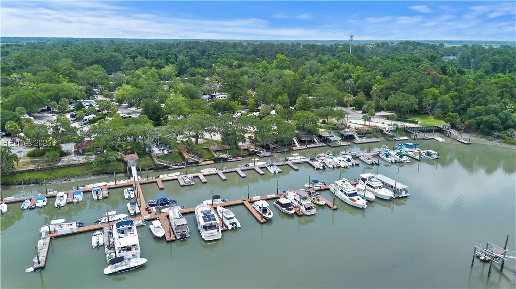 43 Jenkins 154, Hilton Head Island, SC 29926