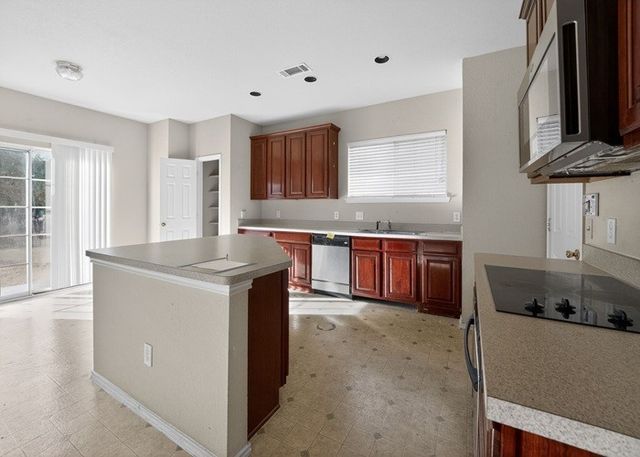 2139 Matagorda Lane, Grand Prairie, TX 75052