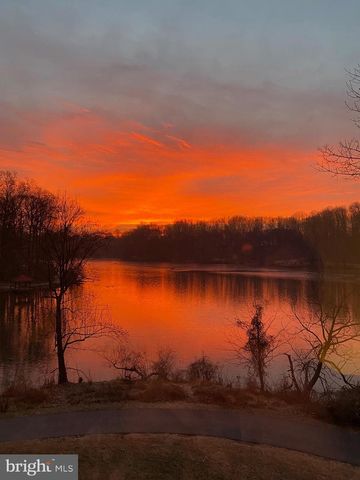 7261 DOCKSIDE LN, Columbia, MD 21045