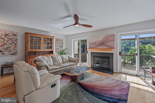 7261 DOCKSIDE LN, Columbia, MD 21045