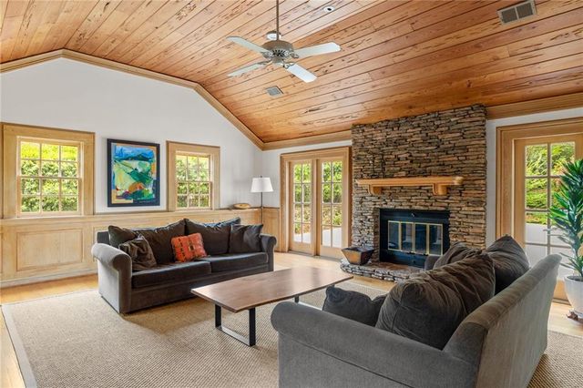 2950 Nancy Creek Road NW, Atlanta, GA 30327