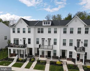 355 FOUNDRY ST, Phoenixville, PA 19460