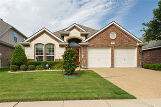 7047 Sea Star Drive, Grand Prairie, TX 75054