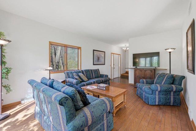498 Meander Wood Road, Oregon, WI 53575