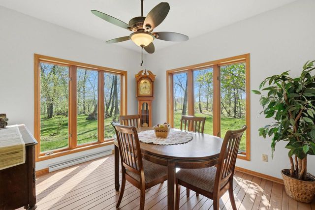 498 Meander Wood Road, Oregon, WI 53575