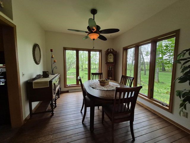 498 Meander Wood Road, Oregon, WI 53575