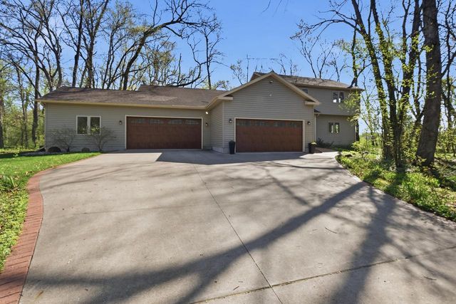 498 Meander Wood Road, Oregon, WI 53575