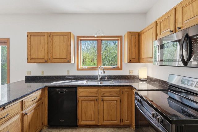 498 Meander Wood Road, Oregon, WI 53575