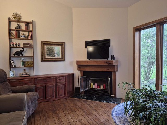 498 Meander Wood Road, Oregon, WI 53575