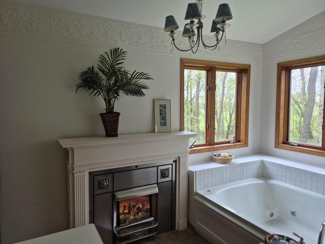 498 Meander Wood Road, Oregon, WI 53575