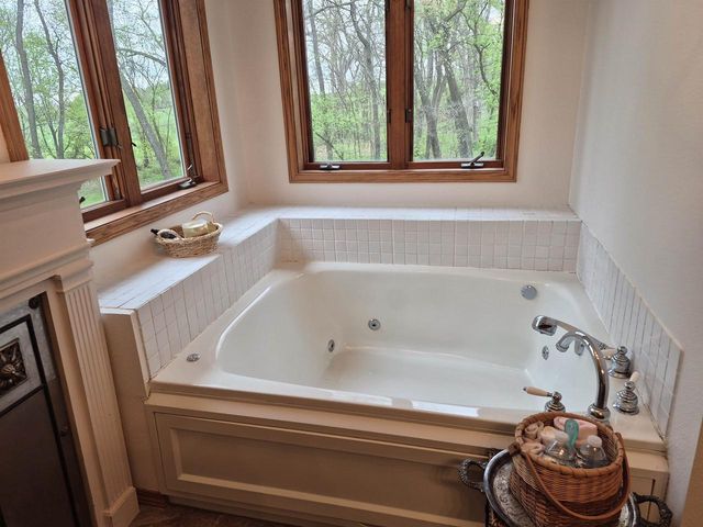 498 Meander Wood Road, Oregon, WI 53575