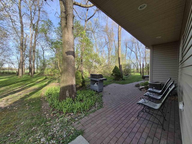 498 Meander Wood Road, Oregon, WI 53575