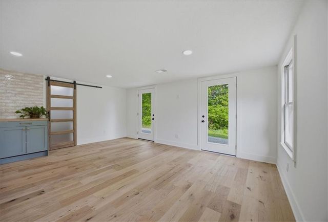 28 TLA Lake Shore Drive Street, Lee's Summit, MO 64086
