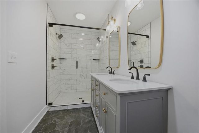 28 TLA Lake Shore Drive Street, Lee's Summit, MO 64086