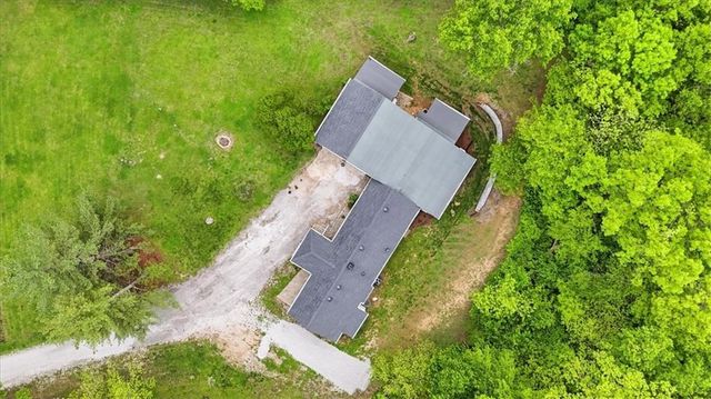 28 TLA Lake Shore Drive Street, Lee's Summit, MO 64086