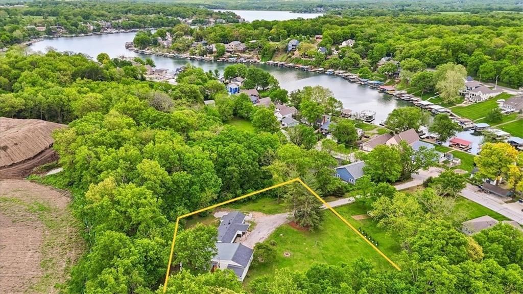 28 TLA Lake Shore Drive Street, Lee's Summit, MO 64086