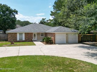 7922 Ewa Court, Diamondhead, MS 39525