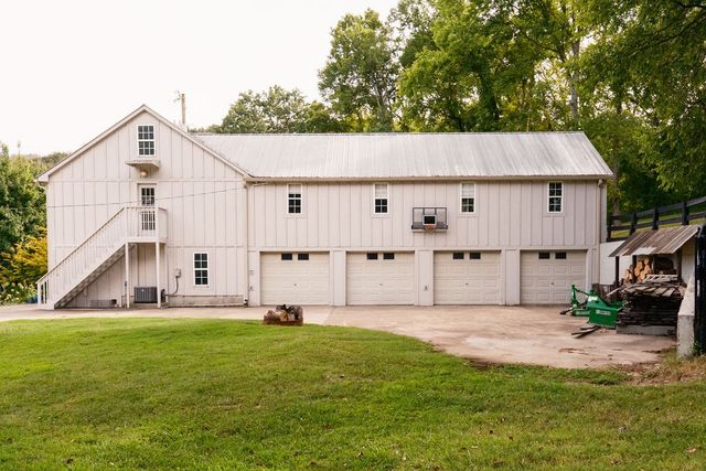 6737 Schwartz Way, College Grove, TN 37046