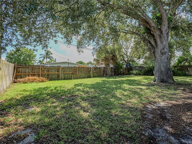 503 20th Street SW, Vero Beach, FL 32962