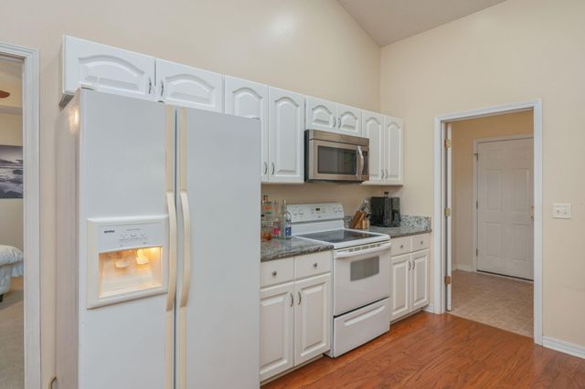 4581 Top Flight Drive, Crestview, FL 32539