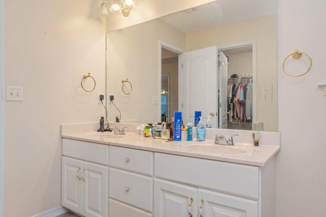 4581 Top Flight Drive, Crestview, FL 32539