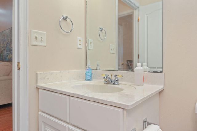 4581 Top Flight Drive, Crestview, FL 32539