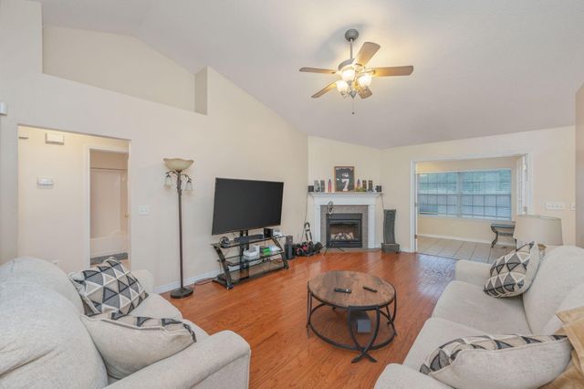 4581 Top Flight Drive, Crestview, FL 32539