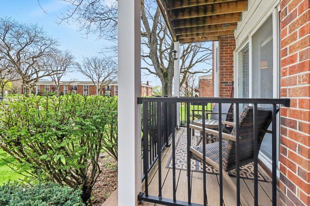 29502 Bobrich Street 23, Livonia, MI 48152