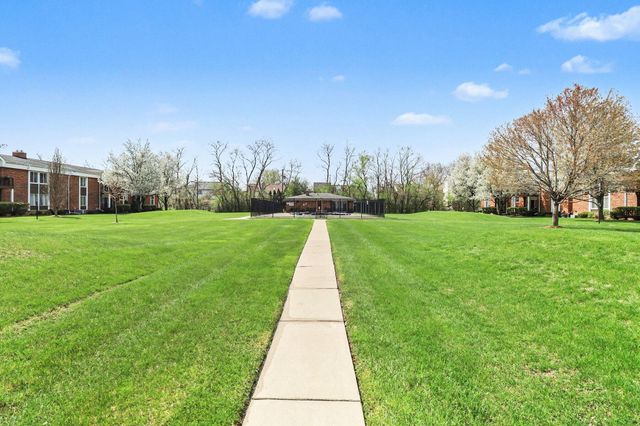 29502 Bobrich Street 23, Livonia, MI 48152
