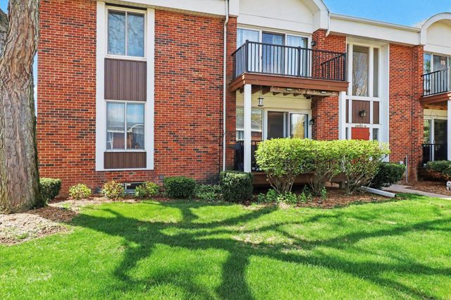 29502 Bobrich Street 23, Livonia, MI 48152