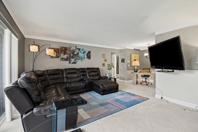 29502 Bobrich Street 23, Livonia, MI 48152