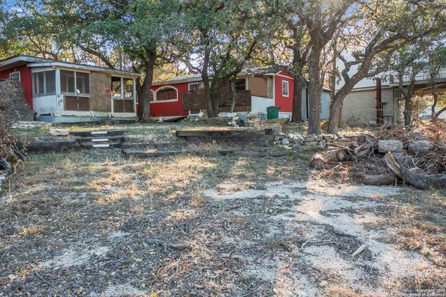 14811 CRANES MILL, Canyon Lake, TX 78133