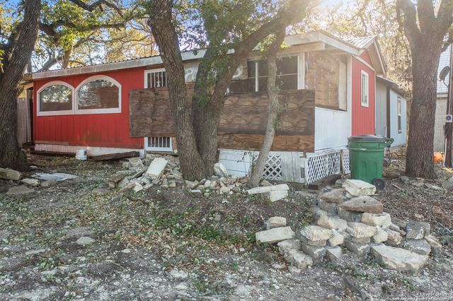 14811 CRANES MILL, Canyon Lake, TX 78133