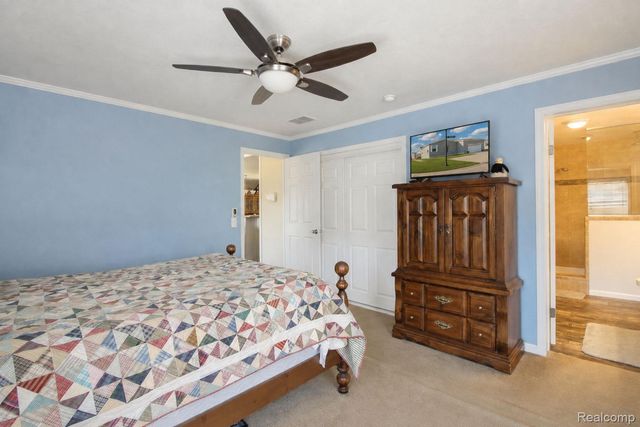 11166 Walden Court, Green Oak Township, MI 48178