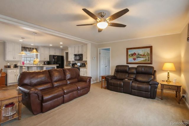 11166 Walden Court, Green Oak Township, MI 48178