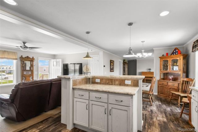 11166 Walden Court, Green Oak Township, MI 48178
