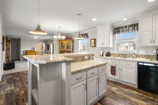 11166 Walden Court, Green Oak Township, MI 48178