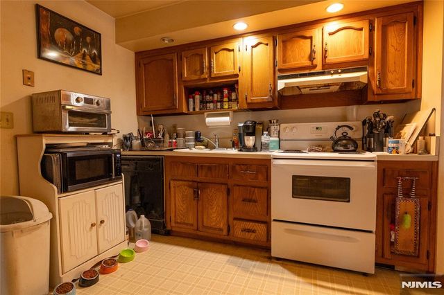 71 W Madison Avenue, Dumont, NJ 07628