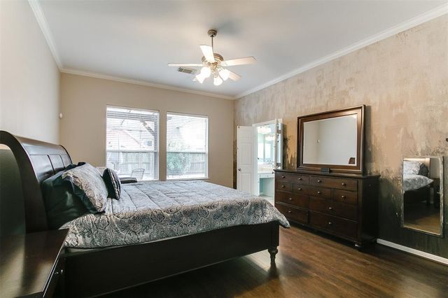 11712 Summer Brook Court, Pearland, TX 77584