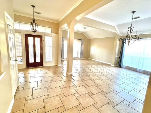 11712 Summer Brook Court, Pearland, TX 77584