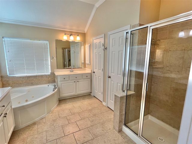 11712 Summer Brook Court, Pearland, TX 77584