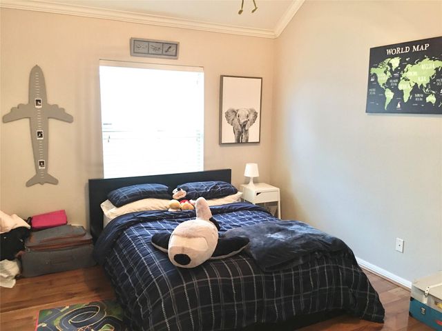 11712 Summer Brook Court, Pearland, TX 77584